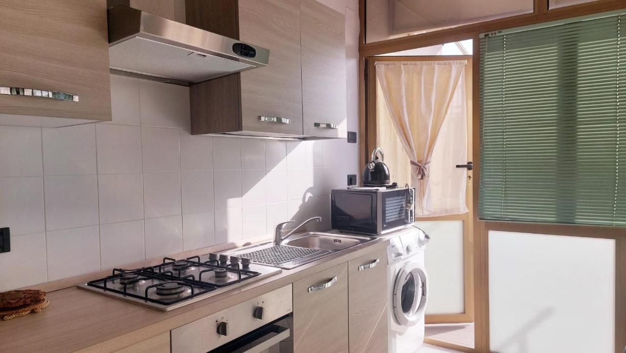 Attico Trilocale Con Solarium A Borghetto Santo Spirito Apartment ภายนอก รูปภาพ